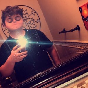 Meet your Posher, Ayden